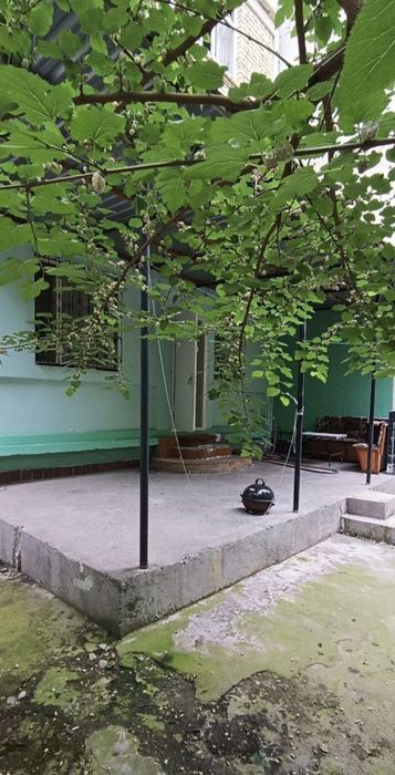 Продается 4/1/5 квартира ТТЗ Ахмад Югнаки