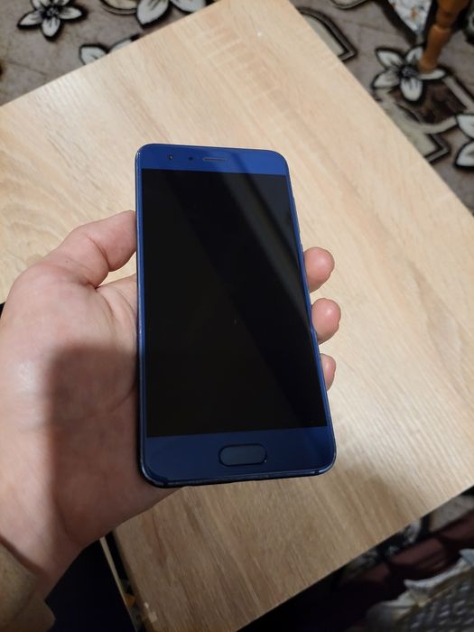 Huawei Honor 9 telefoni