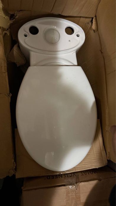 Унитаз 2 штуки в хорошем состоянии