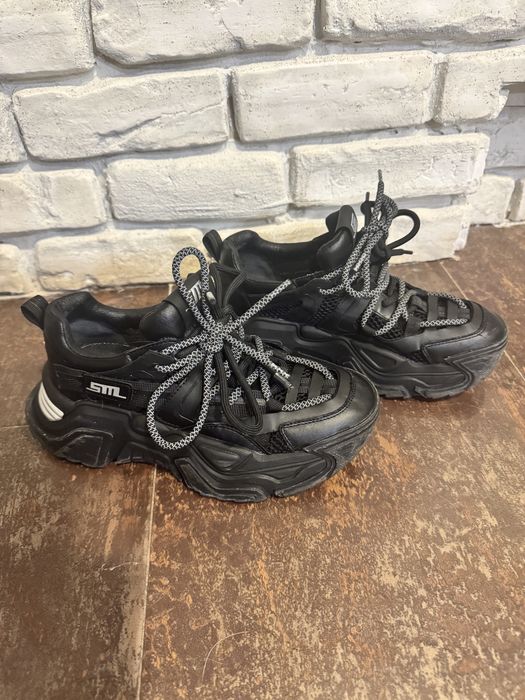 Steve Madden Kingdom Black 37