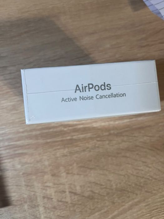 Слушалки Airpods 4