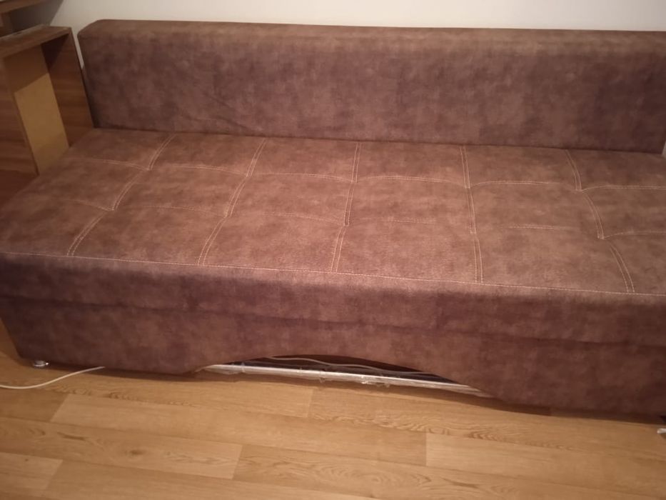 Диван новый продам