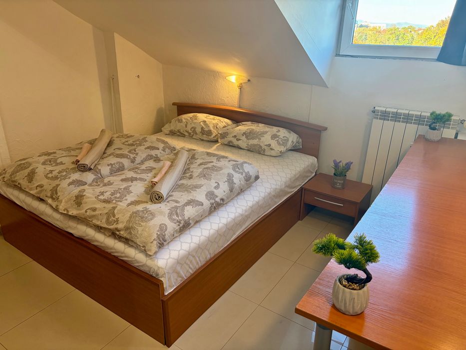 Двустаен обзаведен апартамент под наем до Борисовата градина и метро - снимка 7
