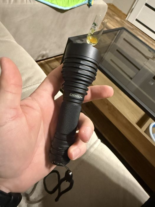 Convoy C8+ фенер