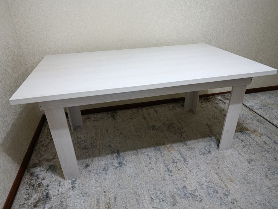 Стол гостинный  от производителя