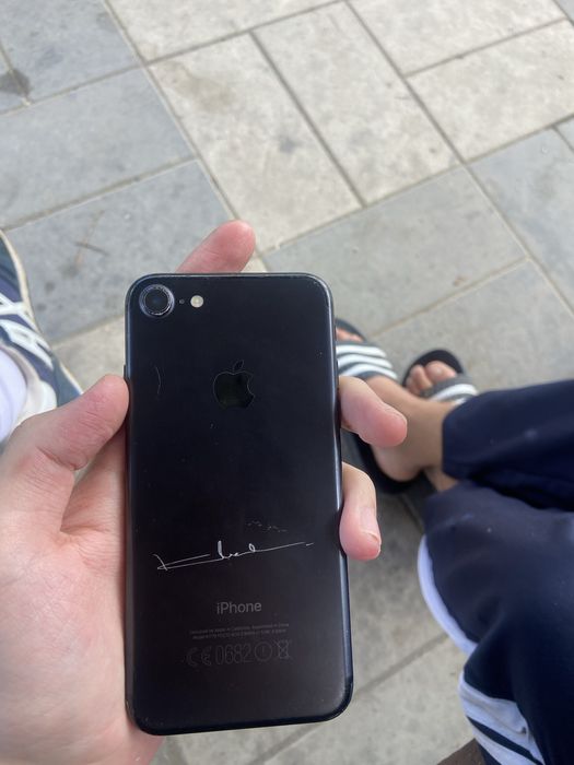 Iphone 7 продаю