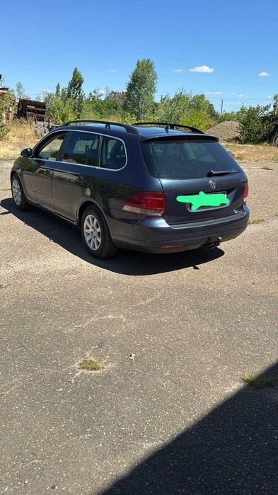 Vând Golf 5 (an 2008)