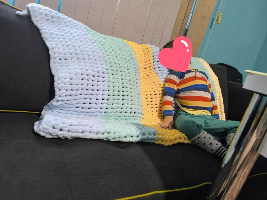 Ръчно плетено одеяло Ализе Пуфи