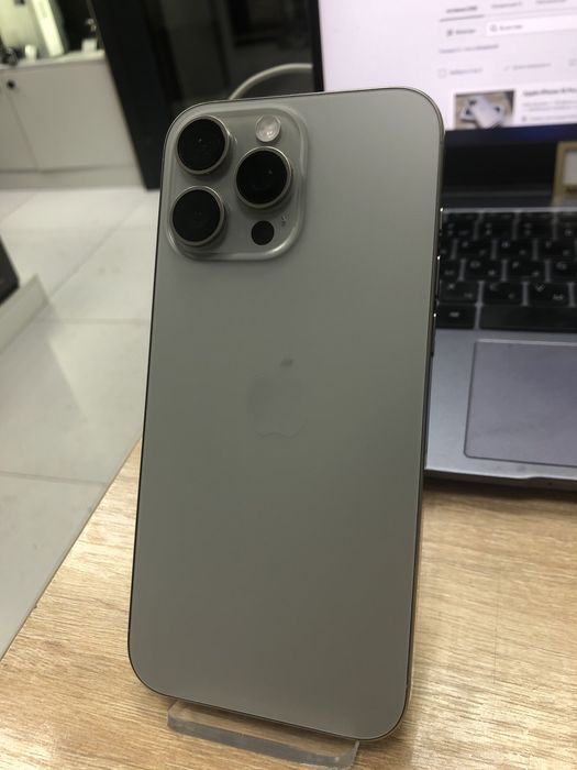 Iphone 16 pro max 256gb (p25)