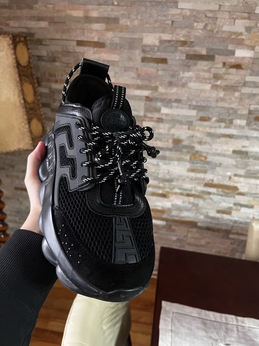 Versace chain reaction