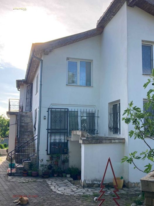 Продава се Къща в Долни чифлик - 200 кв.м за 800 €/кв.м - Снимка #1