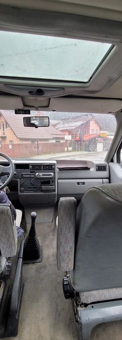 vând Volkswagen T 4