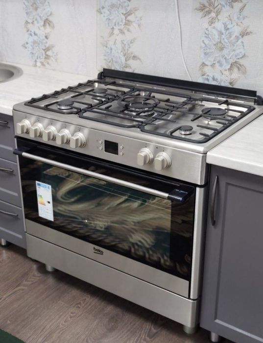 Газовая плита аристон