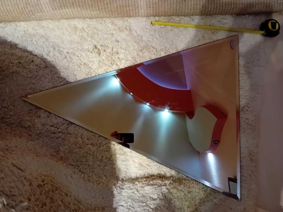 Триъгълни огледала