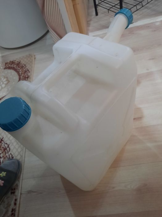 25 пластмассовый канистра