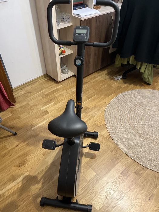 Vând bicicleta de camera