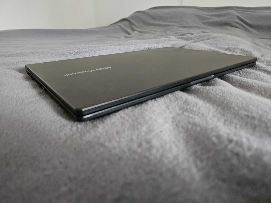 Лаптоп ASUS Vivobook 15 Intel Core i7-1165G7 16GB RAM 512GB SSD + 32GB