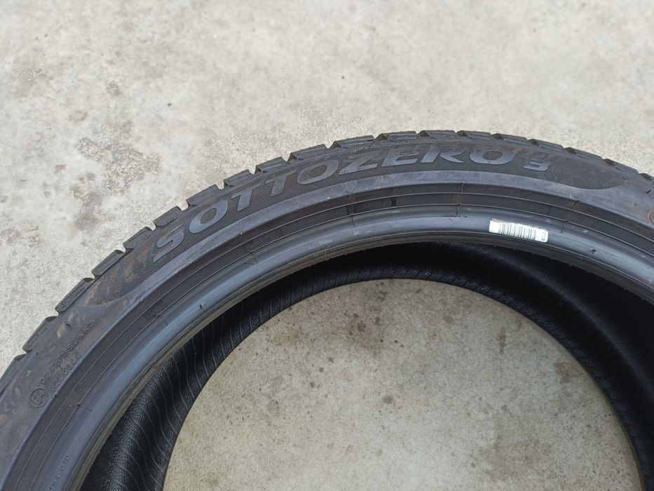 O anvelopa iarna 275 35 21 pirelli sottozero 3 profil 6,5 mm dot 4322