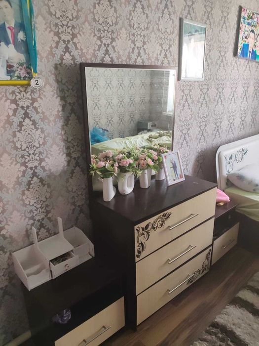 Спальный гарнитур