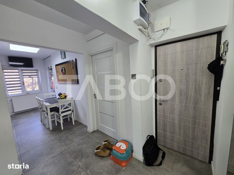 Apartament 2 camere de vanzare 51mpu decomandat Vasile Aaron Sibiu