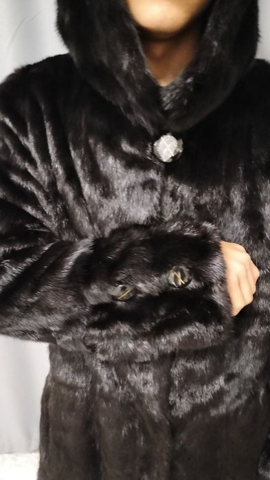 Норковая,черная шуба