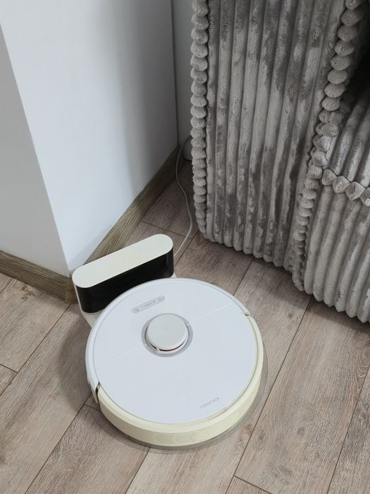 Aspirator robot Roborock S6, Puțin folosit / Stare foarte bună, Echipat complet