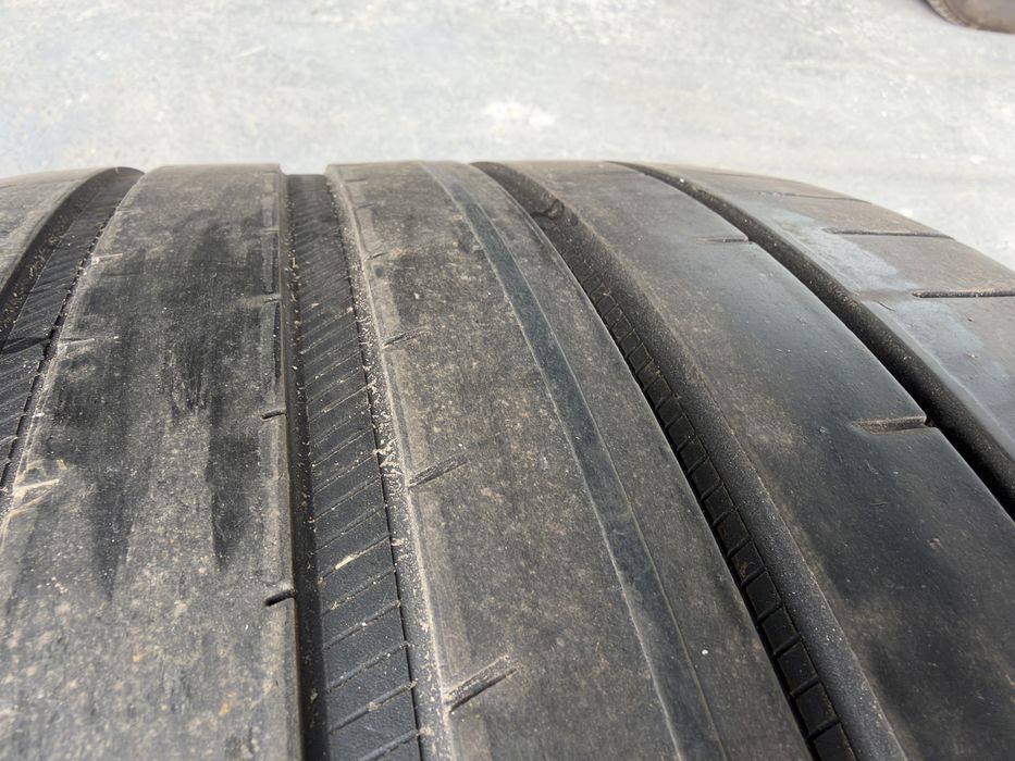 4бр. Летни Спорт-Пакет Гуми С Борд *ELECTRIC DRIVE* 265/35R/21 и 305/30R/21 -GOODYEAR- DOT:4323+2223- 5.9мм+4.4мм.