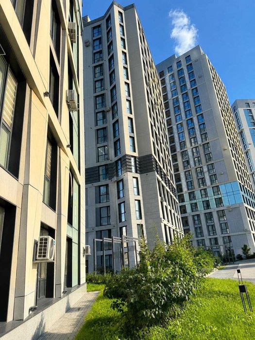 2-к ЖК Four Seasons продам! В центре.
