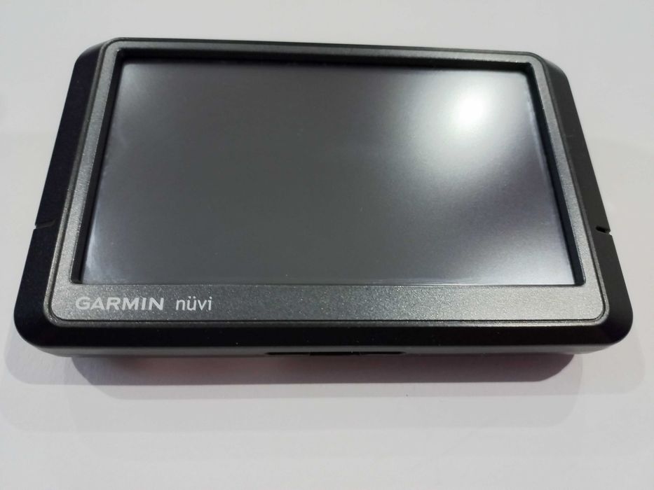 GPS навигация Garmin nüvi® + подарък вакум стойка Image;s=1000x700