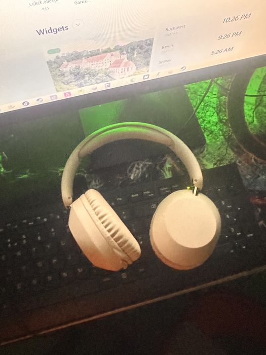 Pc +manitor120 hz + maus +tastarura + mausped + casti