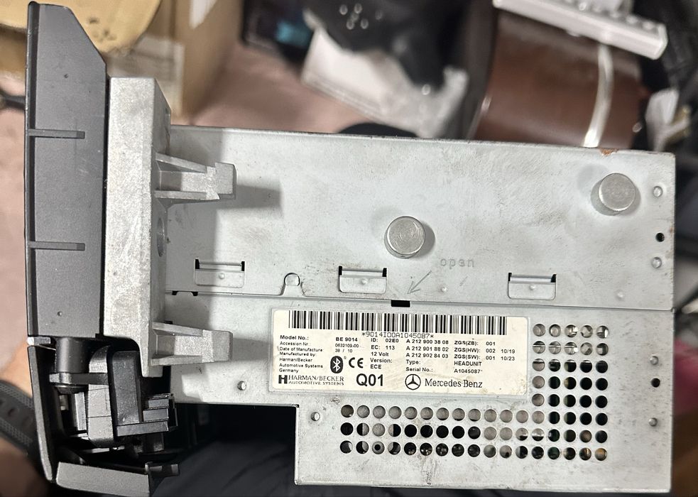 Навигация, СД , Радио за Мерцедес E212