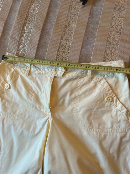 Pantaloni scurti HM 42