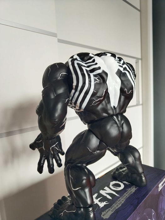 Venom екжън фигурка
