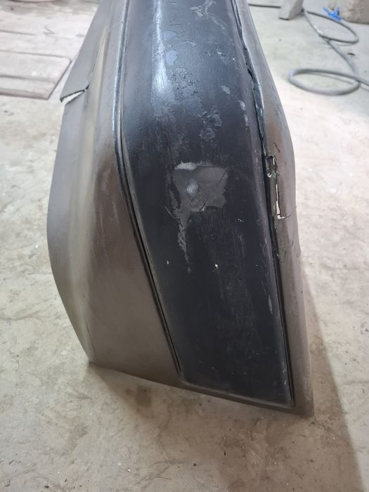Бампер  w124 мерседес