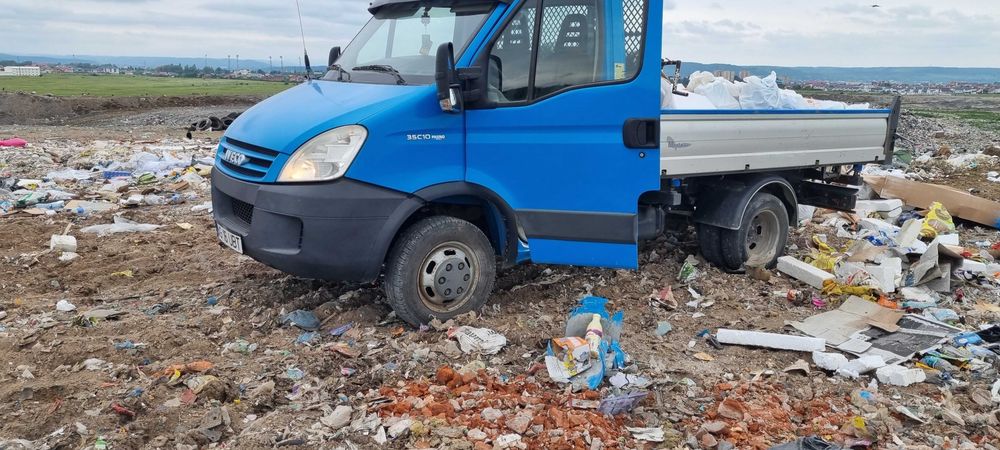 Nisip chisai calcar margaritar granit pietris miniexcavator bobcat