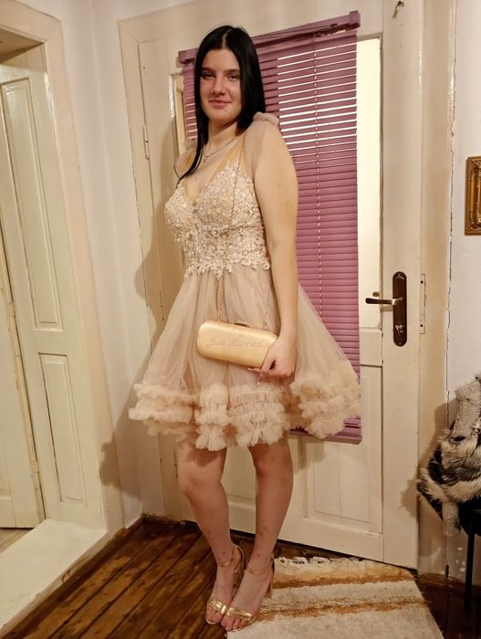 Vând rochie de mireasa cu poșetă și sandale