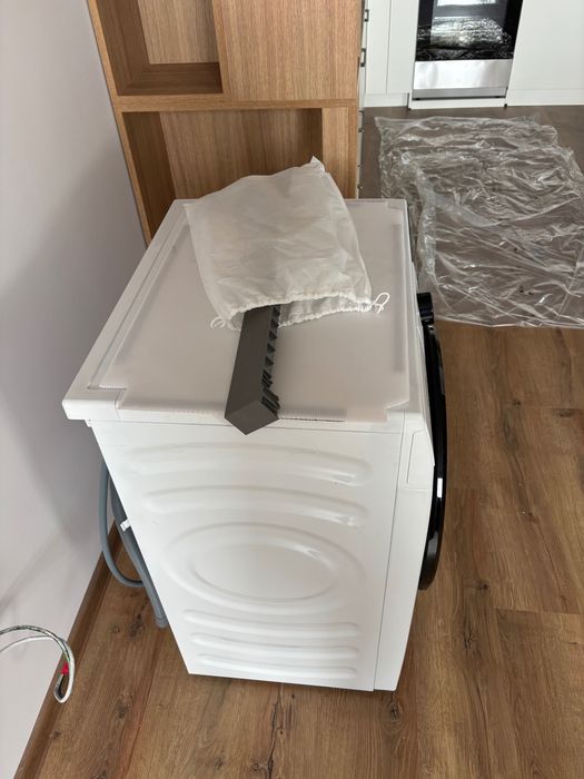 Комбинирана пералня и сушилня