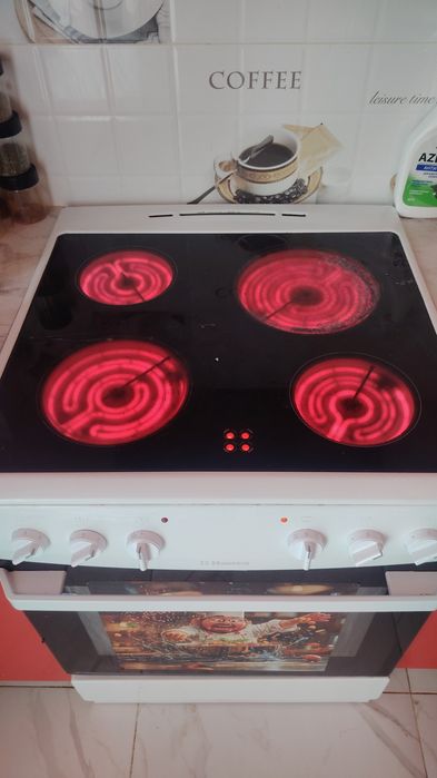 Продам электро плиту (духовку)