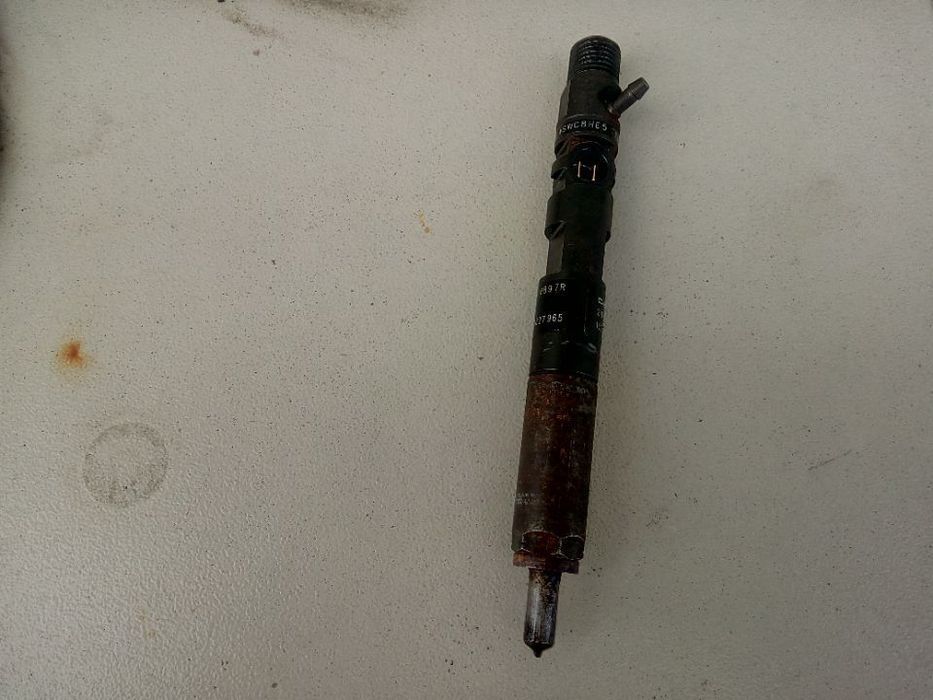 injectoare 1.5 dci euro 5 delphi 8200827965 166000897r