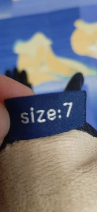 Женские перчатки