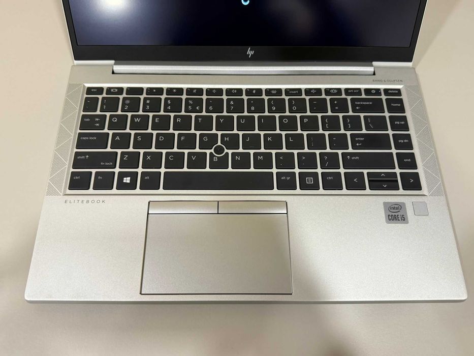 Laptop HP EliteBook 840 G7 + Docking Station , Geanta Noua , Mouse