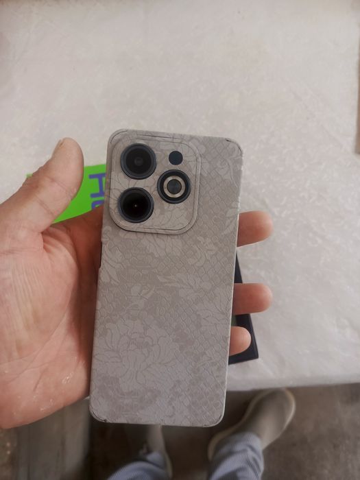 Tel idyal aybi yoq radnoy pul zarur boʻlgani sababli sotilvoti 900000