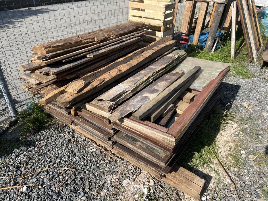 Materiale vechi in stare buna