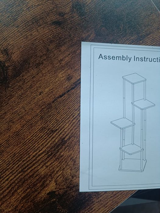 *ЧИСТО НОВА* поставка/стелаж за цветя