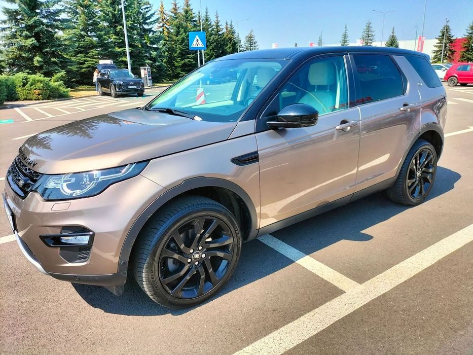 Land Rover Discovery Sport Land Rover Discovery Sport HSE Luxury | 2.0D 180 CP | 4x4 | Automat |