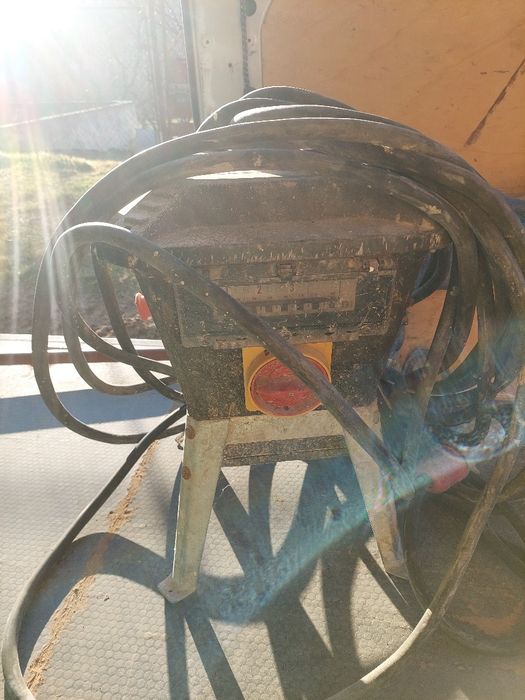 Захранващ разклонител за строителни обекти