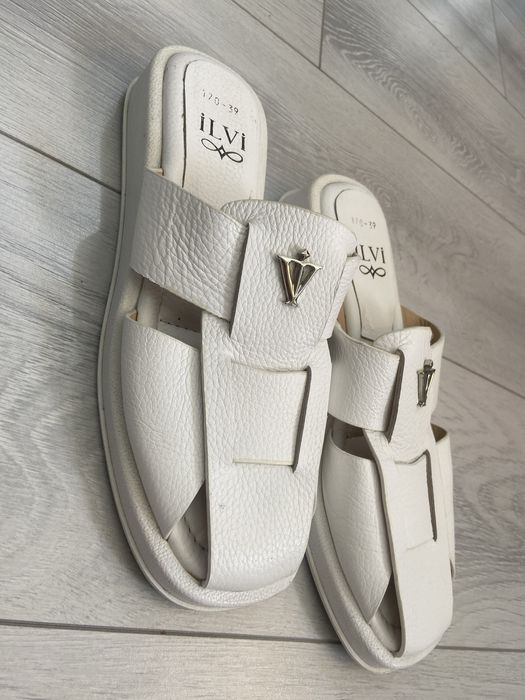 Обувь из натуральный кожы