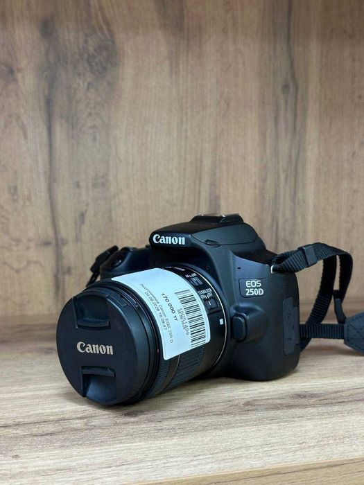 Камера Canon EOS250d