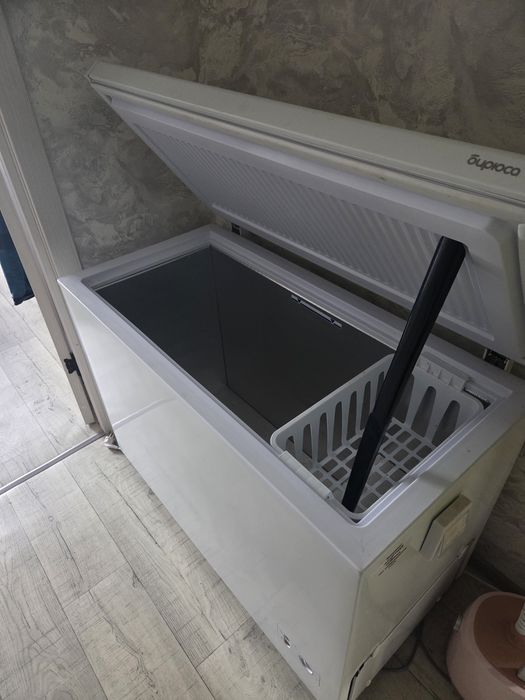 Продам морозильную камеру