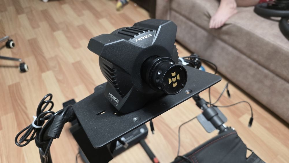 Симрейсинг сетап Moza R3 bundle.